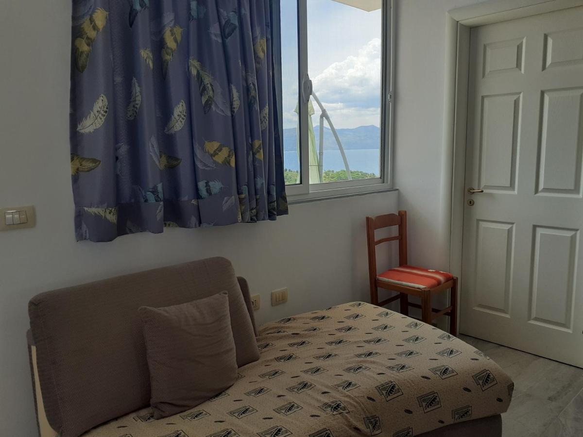 Luigi S Fairyview Apartment Sarande Exterior photo